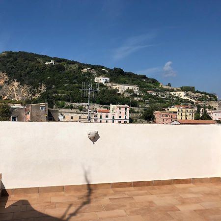 Il Vecchio E Il Mare Bed & Breakfast กาเอตา ภายนอก รูปภาพ