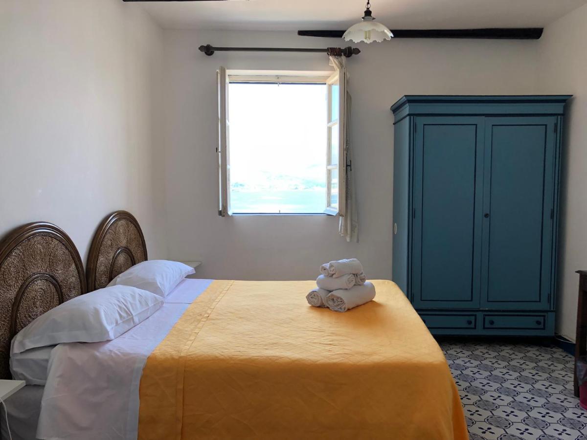 Il Vecchio E Il Mare Bed & Breakfast กาเอตา ภายนอก รูปภาพ